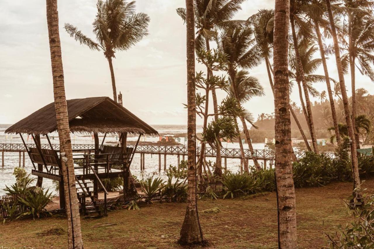Alon Cloud9 Beach Front Catangnan Exterior photo