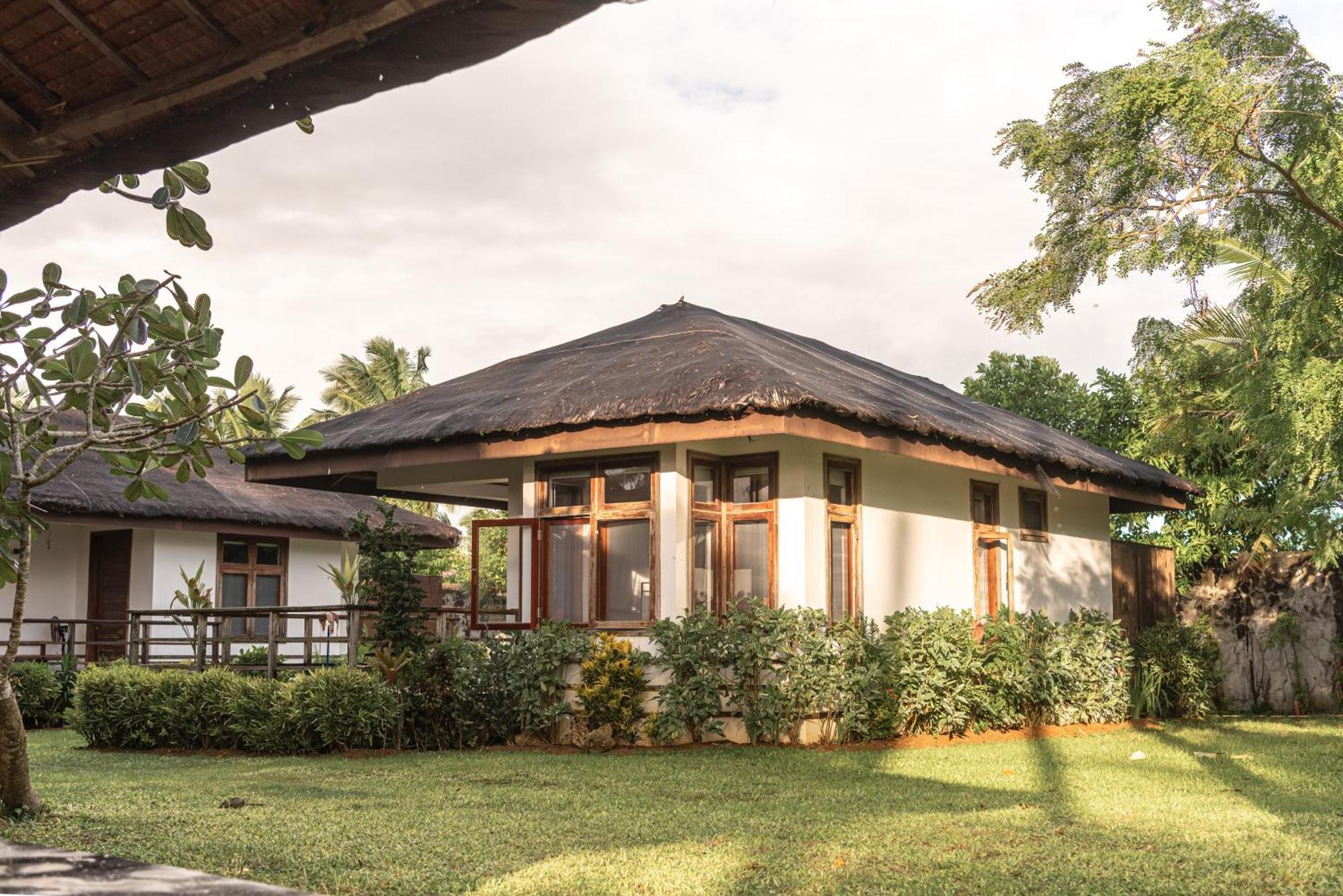 Alon Cloud9 Beach Front Catangnan Exterior photo